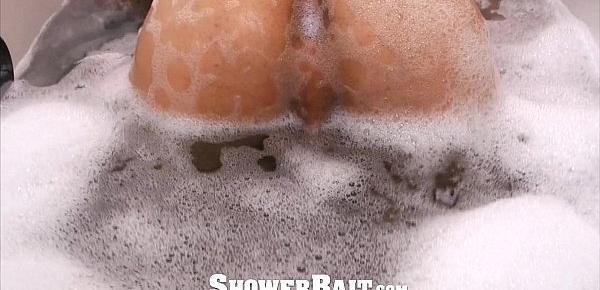  ShowerBait - Str8 Shower Dude Gets His Dick Used